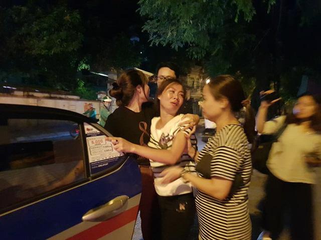 Chủ tịch Hà Nội yêu cầu làm rõ vụ bé trai bị “bỏ quên” trên xe đưa đón, tử vong